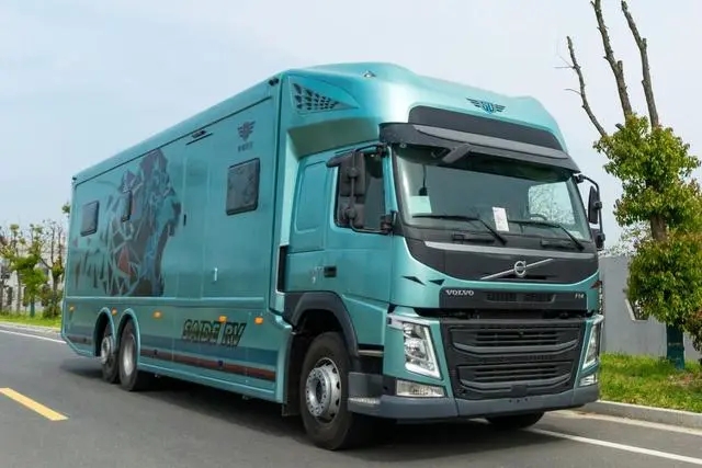 Volvo Heavy Truck RV! Доңғалақтарда сәнді резиденция жасау